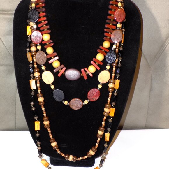 Lot 13 Vintage Bohemian Necklaces Bundle. Wood Glass Ceramic Shell Semi-Precious - Picture 3 of 13